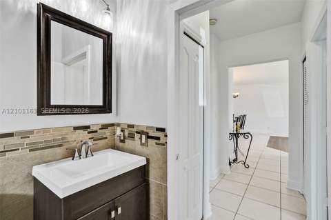 8741 NW 141st Ter, Miami Lakes FL - photo 6 of 39