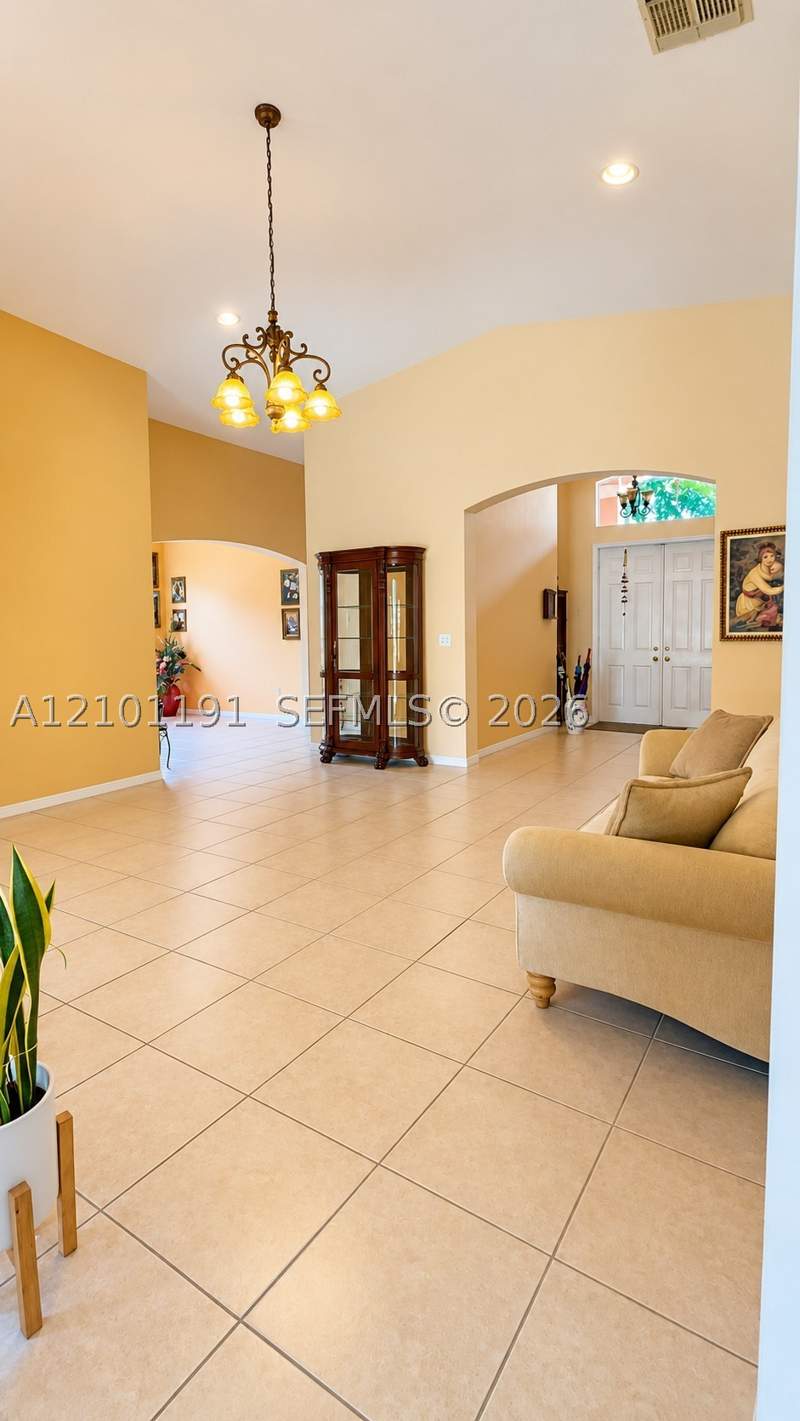 3 bedroom SingleFamilyResidence at 16125 SW 62nd Ter, Miller South Sub, Miami — photo 3