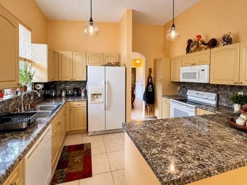16125 SW 62nd Ter, Miami FL - photo 8 of 23