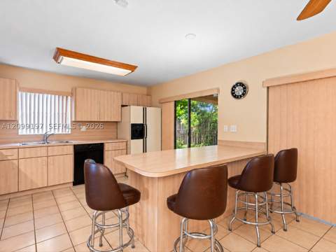 11741 SW 122nd Ave, Miami FL - photo 9 of 35