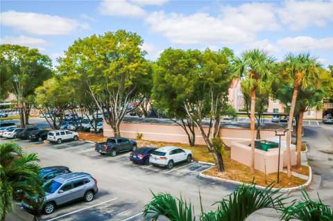 15770 SW 106th Ter 305, Miami FL - photo 10 of 18
