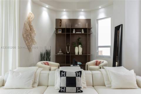 808 Brickell Key Dr 408, Miami FL - photo 6 of 37