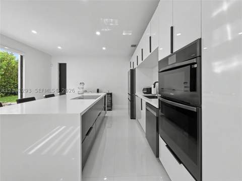 589 SE 35th Ter, Homestead FL - photo 14 of 53