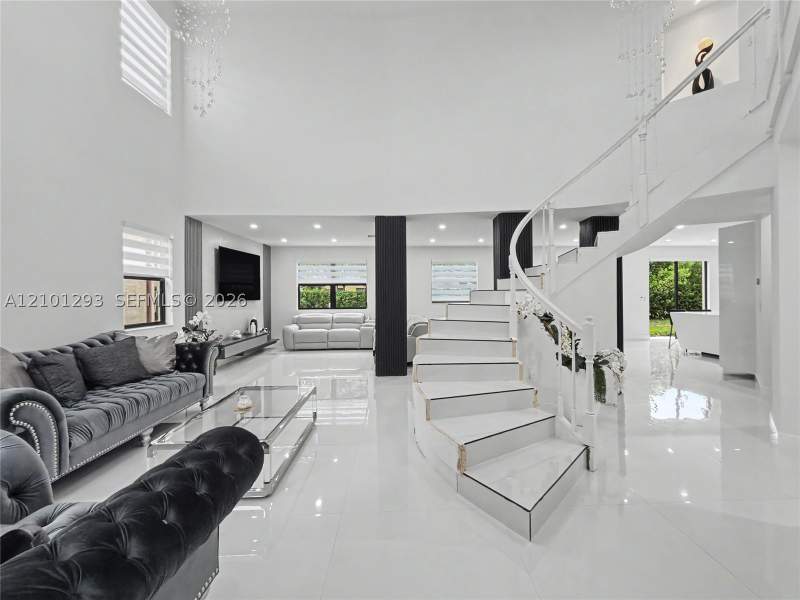 5 bedroom SingleFamilyResidence at 589 SE 35th Ter, Baywinds At Cozumel, Homestead — photo 4