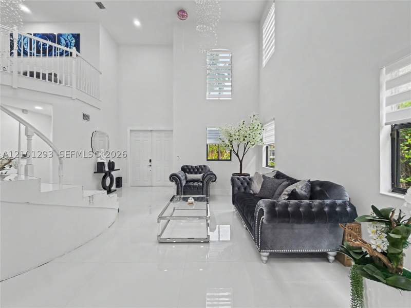 5 bedroom SingleFamilyResidence at 589 SE 35th Ter, Baywinds At Cozumel, Homestead — photo 5