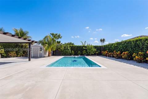19815 SW 132nd Ct, Miami FL - photo 11 of 44