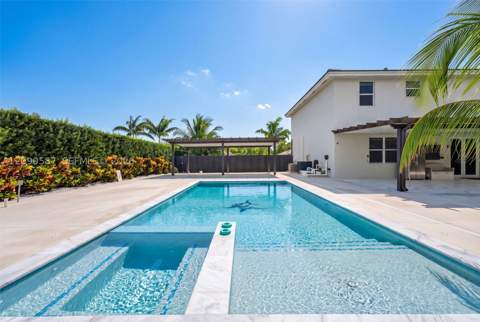 19815 SW 132nd Ct, Miami FL - photo 9 of 44