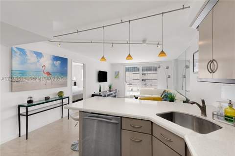 345 Ocean Dr 812, Miami Beach FL - photo 6 of 22