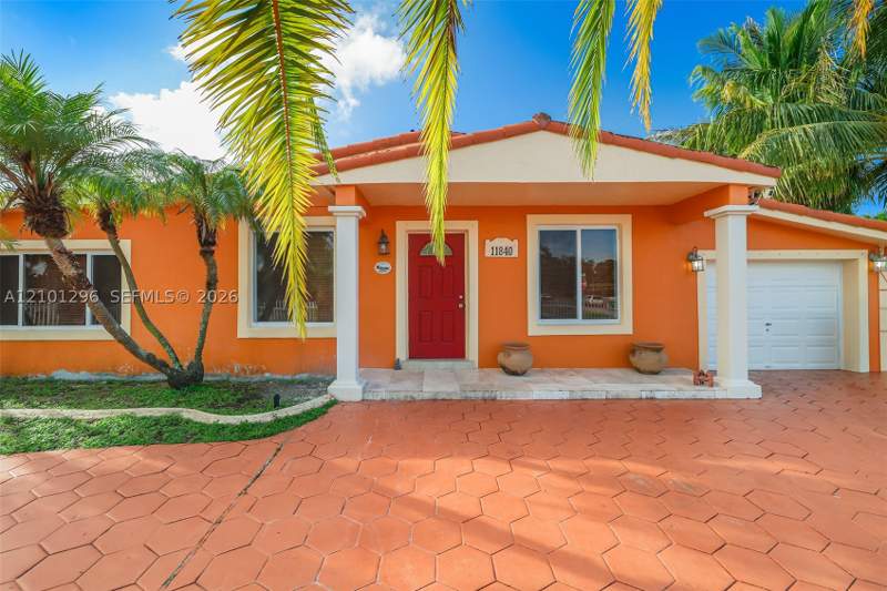 3 bedroom SingleFamilyResidence at 11840 SW 171st Ter, So Miami Heights Manor, Miami — photo 2