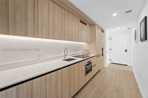 225 N Miami Ave 912, Miami FL - photo 8 of 21