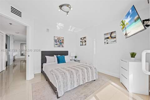 1200 Brickell Bay Dr 3701, Miami FL - photo 12 of 25
