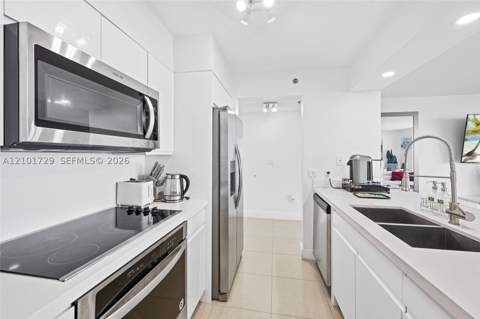 1200 Brickell Bay Dr 3701, Miami FL - photo 7 of 25