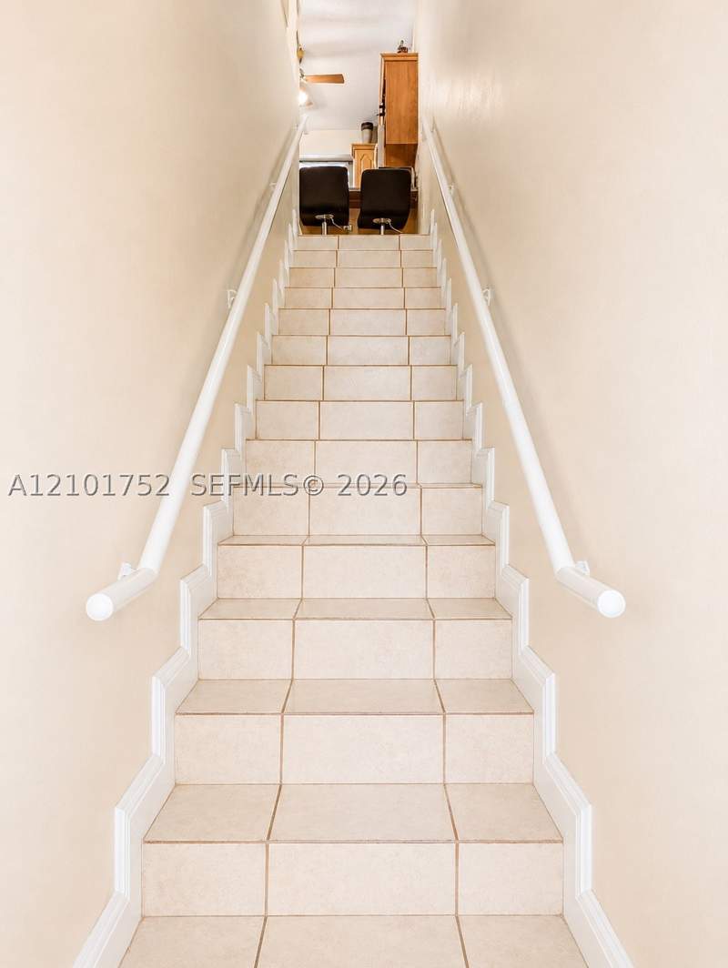 2 bedroom Condominium at 5800 W 18th Ln 202, Conquistador Villas Condo, Hialeah — photo 2