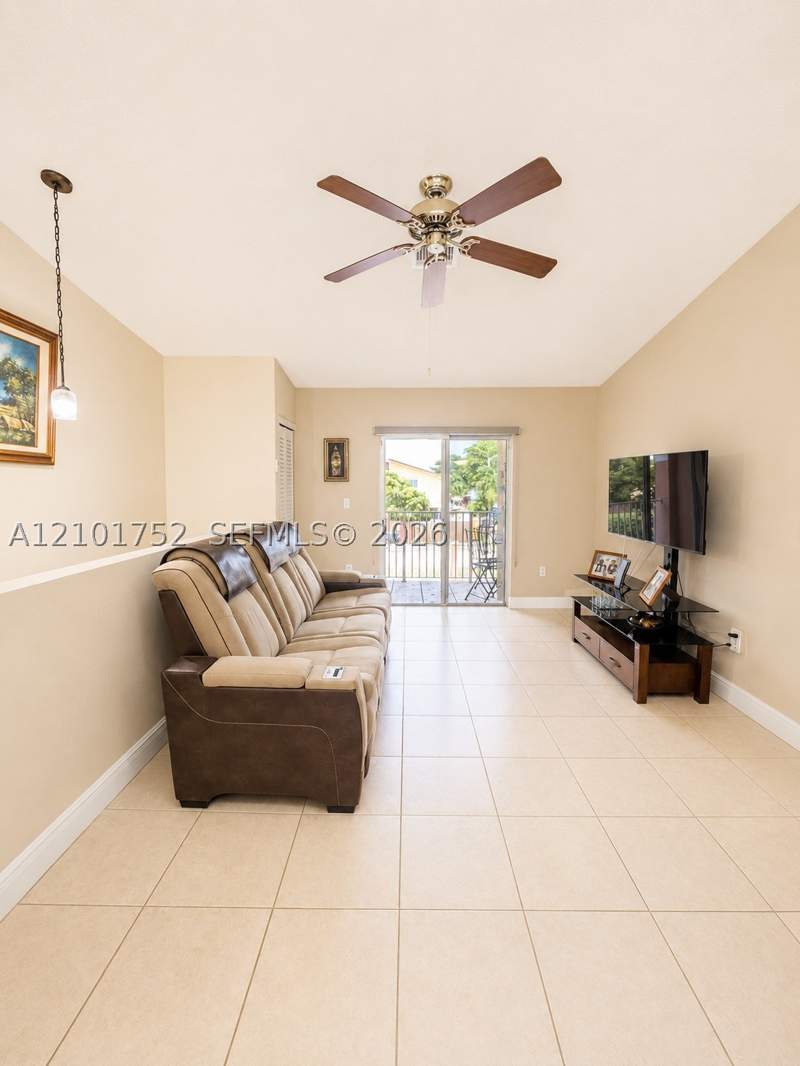 2 bedroom Condominium at 5800 W 18th Ln 202, Conquistador Villas Condo, Hialeah — photo 4