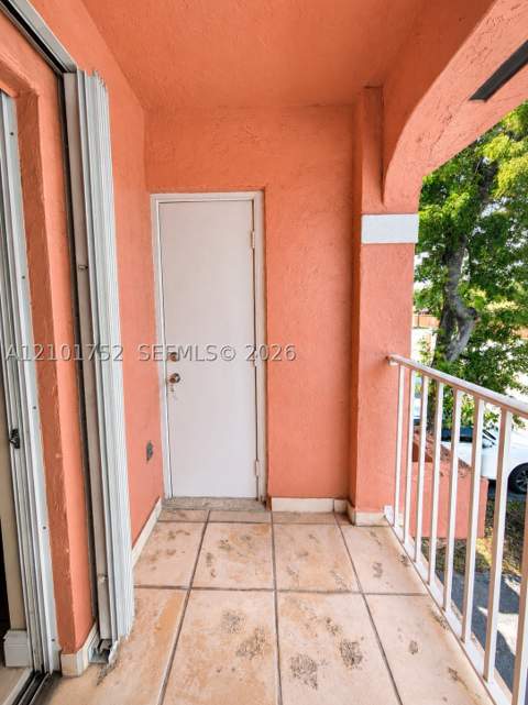 5800 W 18th Ln 202, Hialeah FL - photo 7 of 20