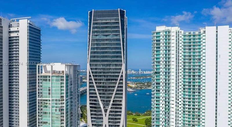 4 bedroom Condominium at 1000 Biscayne Blvd 4402, One Thousand Museum Condo, Miami — photo 2