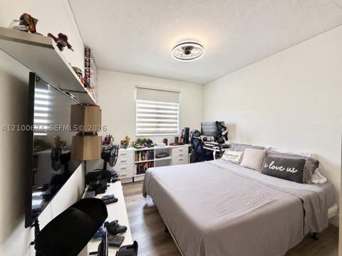 16242 SW 97th Ter, Miami FL - photo 11 of 15