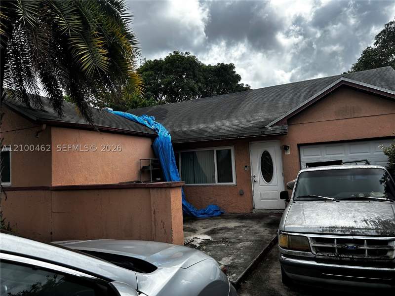 3 bedroom SingleFamilyResidence at 3450 NW 203rd St, Leslie Patio Homes Sec 2, Miami Gardens — photo 2