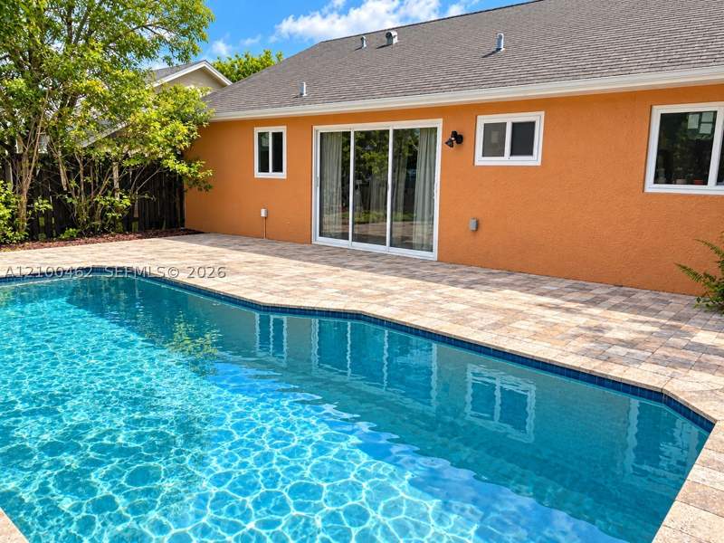 3 bedroom SingleFamilyResidence at 3450 NW 203rd St, Leslie Patio Homes Sec 2, Miami Gardens — photo 5