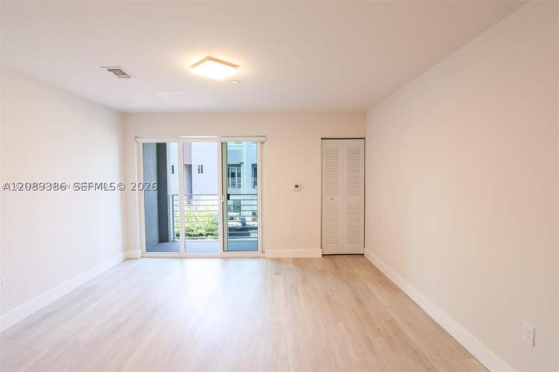 2 bedroom Townhouse at 2555 NE 193rd St 2223, Aventura Village, Miami — photo 5