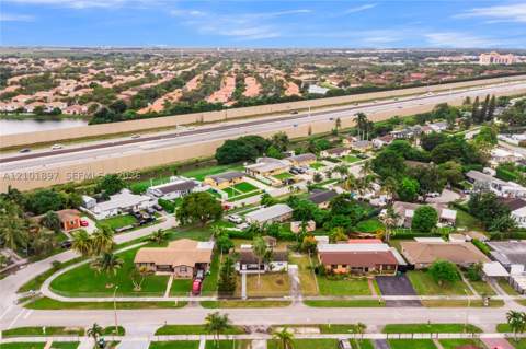 14374 SW 297th Ter, Homestead FL - photo 7 of 54