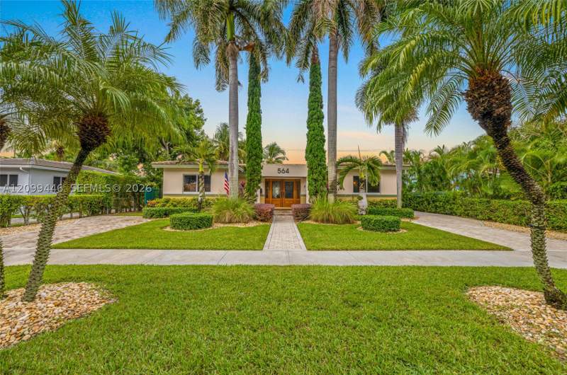 4 bedroom SingleFamilyResidence at 564 Palmetto Dr, Country Club Estates Sec, Miami Springs — photo 2