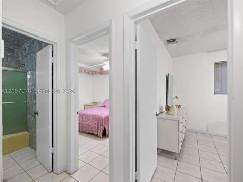 1075 W 32nd St, Hialeah FL - photo 10 of 25