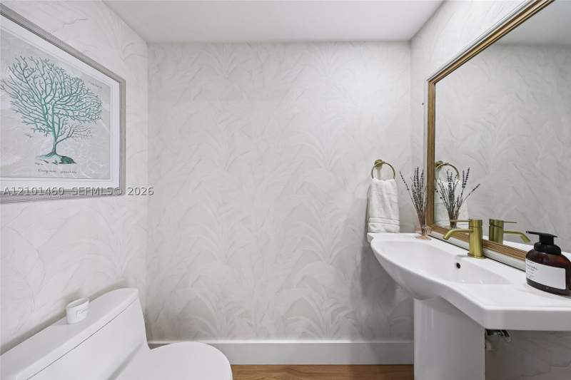 2 bedroom Condominium at 901 Brickell Key Blvd 2403, Carbonell Condo, Miami — photo 3