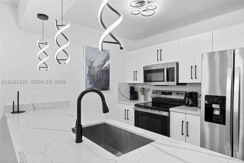 1 bedroom Condominium at 1200 Brickell Bay Dr 1907, The Club At Brickell Bay, Miami — photo 4