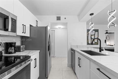 1200 Brickell Bay Dr 1907, Miami FL - photo 6 of 35
