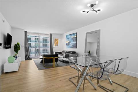 1200 Brickell Bay Dr 1907, Miami FL - photo 7 of 35