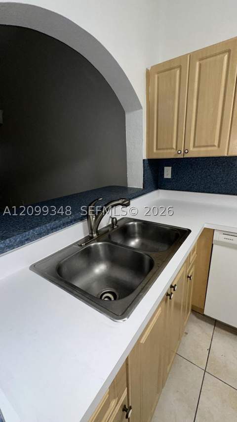 1250 SE 28 203, Homestead FL - photo 8 of 12