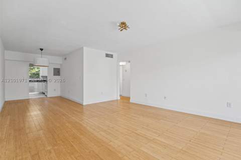 1150 99th St 25, Bay Harbor Islands FL - photo 10 of 37