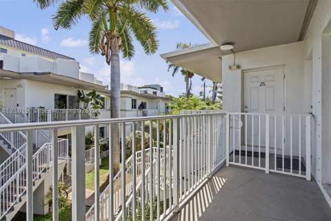1150 99th St 25, Bay Harbor Islands FL - photo 14 of 37