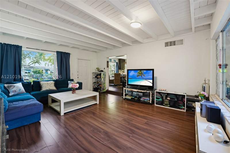 4 bedroom SingleFamilyResidence at 12315 NE 12th Ct, Park View Square, North Miami — photo 3