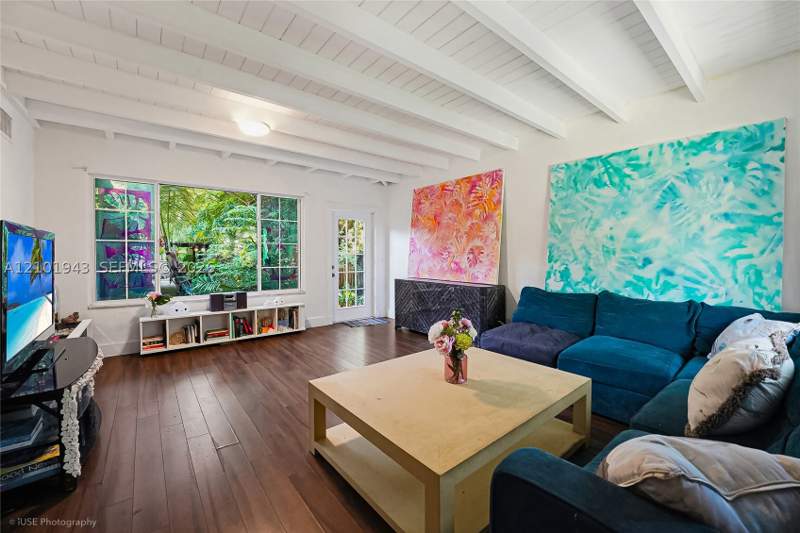 4 bedroom SingleFamilyResidence at 12315 NE 12th Ct, Park View Square, North Miami — photo 4