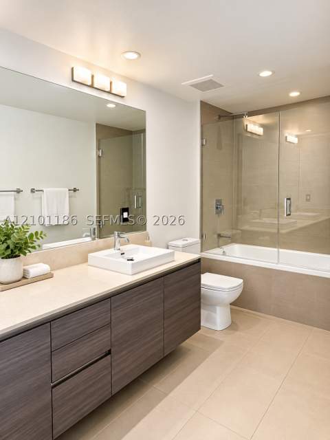 1080 Brickell Ave 1606, Miami FL - photo 7 of 11