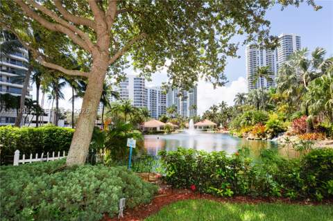 19195 NE 36th Ct 802, Aventura FL - photo 10 of 40