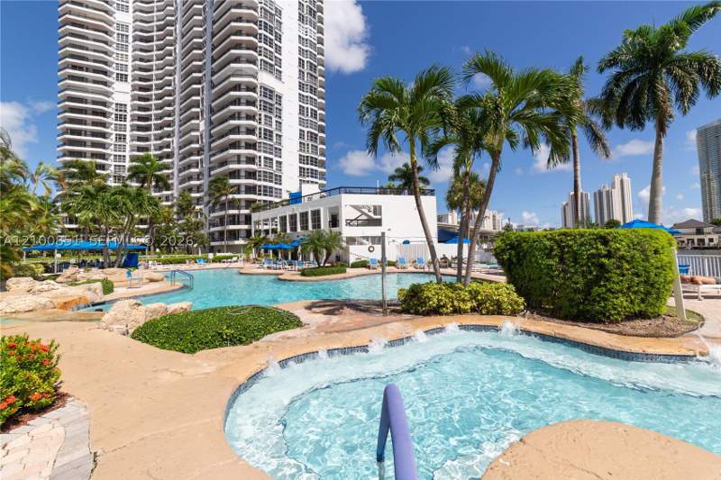 2 bedroom Condominium at 19195 NE 36th Ct 802, Mystic Pointe Condo No Tw, Aventura — photo 4