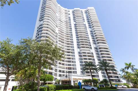 19195 NE 36th Ct 802, Aventura FL - photo 9 of 40