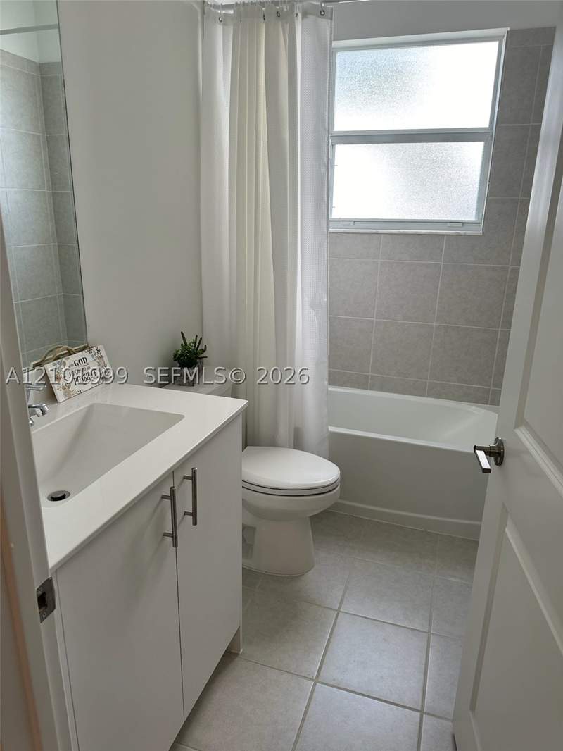 4 bedroom SingleFamilyResidence at 16343 SW 290th Ter, Paradise Pines, Homestead — photo 4