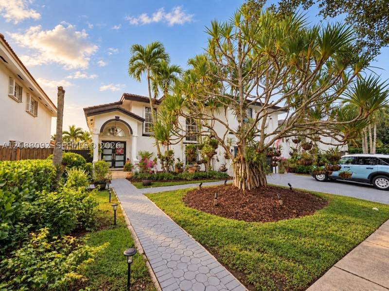 4 bedroom SingleFamilyResidence at 16020 SW 42nd Ter, Park Lakes By The Meadows, Miami — photo 4