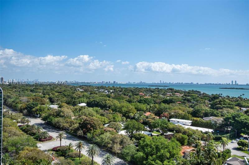 2 bedroom Condominium at 4250 Biscayne Blvd 1605, 4250 Biscayne Boulevard C, Miami — photo 5