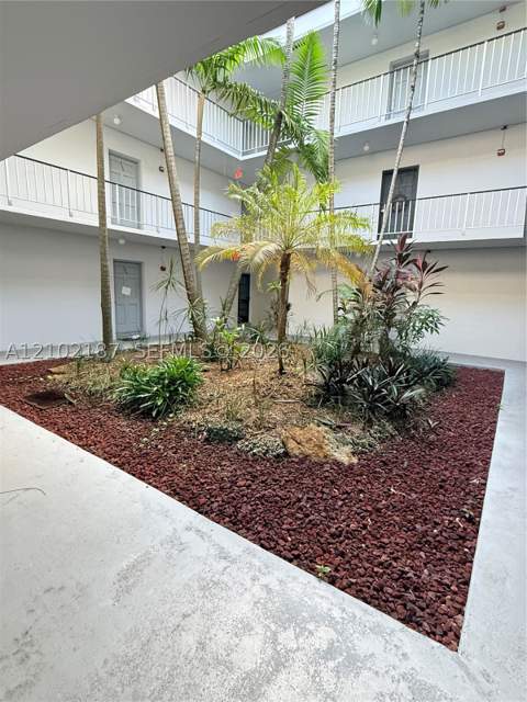 9611 SW 77th Ave 108A, Miami FL - photo 12 of 13