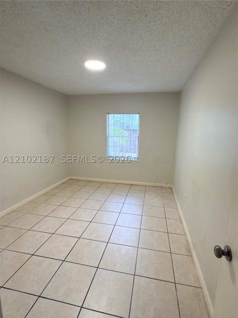 9611 SW 77th Ave 108A, Miami FL - photo 6 of 13