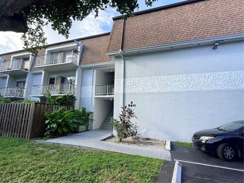 9611 SW 77th Ave 108A, Miami FL - photo 9 of 13