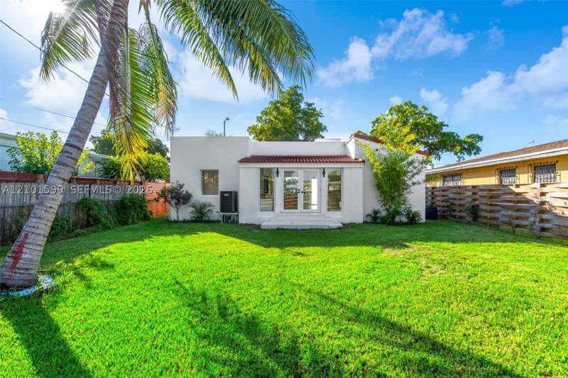 3 bedroom SingleFamilyResidence at 1371 71st St, Oceanside Sec Isle Of Nor, Miami Beach — photo 2