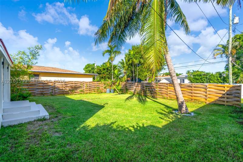 3 bedroom SingleFamilyResidence at 1371 71st St, Oceanside Sec Isle Of Nor, Miami Beach — photo 4