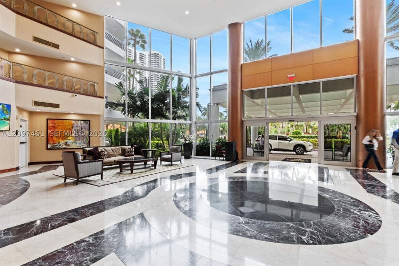 2 bedroom Condominium at 19101 NE 36th Ct 2705, Mystic Pointe Condo No Th, Aventura — photo 2