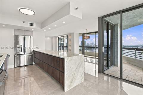 19101 NE 36th Ct 2705, Aventura FL - photo 6 of 37